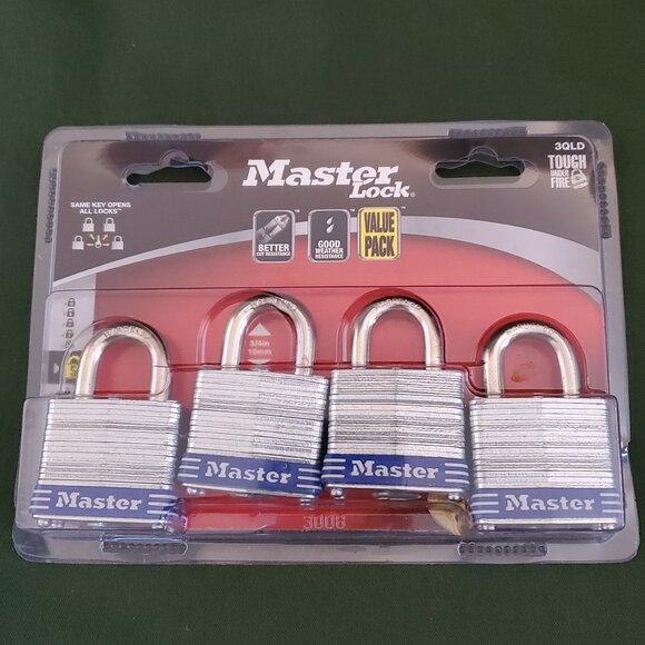 𝅺4-PACK Master Lock 3QLD Laminated Steel Warded Padlocks New - Picture 1 of 5